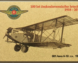 01 Aero A-10 kovová magnetka 