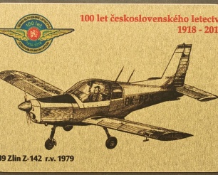 39 Zlín Z-142 kovová magnetka