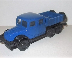 Tatra 141 - tahač tm. modrá